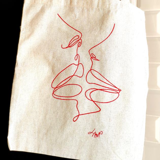 Tote bag écru kiss rouge