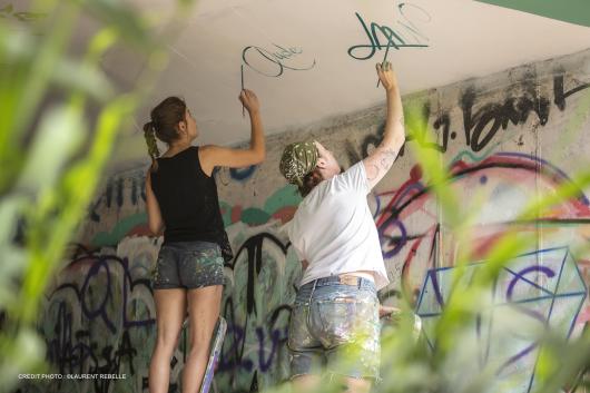 Signature des deux artistes, Aude B. et LMN en fin de chantier