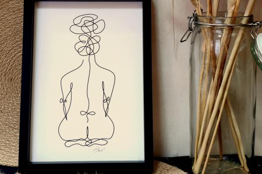 Femme de dos A4 encadrée